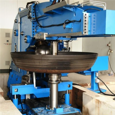 Hydraulisk konfigureringsmaskine med disket hoved